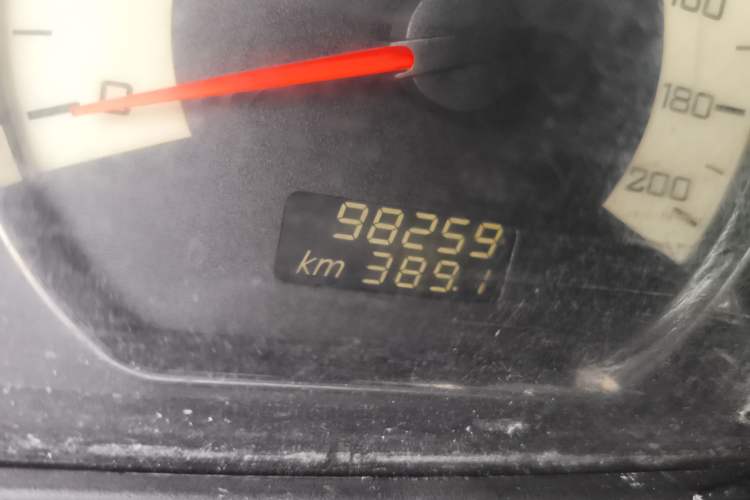 Used Wuling Hongguang 2013 1.5L Base Version
