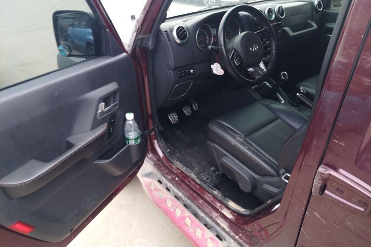 Used BAIC Off-Road BJ40 2016 40L 2.0T Manual All-Wheel Drive Prestige Edition
