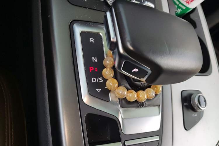 Used Audi Q7 2018 40 TFSI Comfort Model
