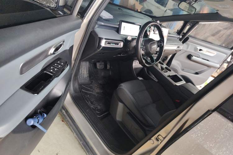 Used AION Y 2023 Plus 510 Enjoy Edition