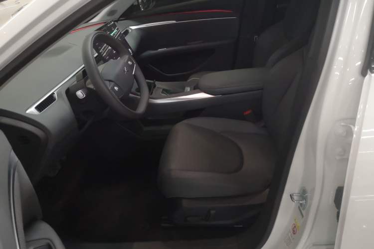 Used XPeng MONA M03 2025 620 Ultra-Long Range Plus Left Front Seat