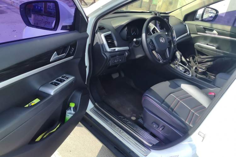 Used Dongfeng Aeolus AX7 2016 2.3L Automatic ZhiZun Version