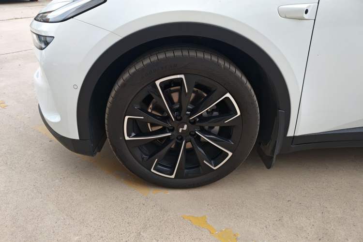 Used ONVO L60 2025 Model—60 kWh Rear-Wheel-Drive Version