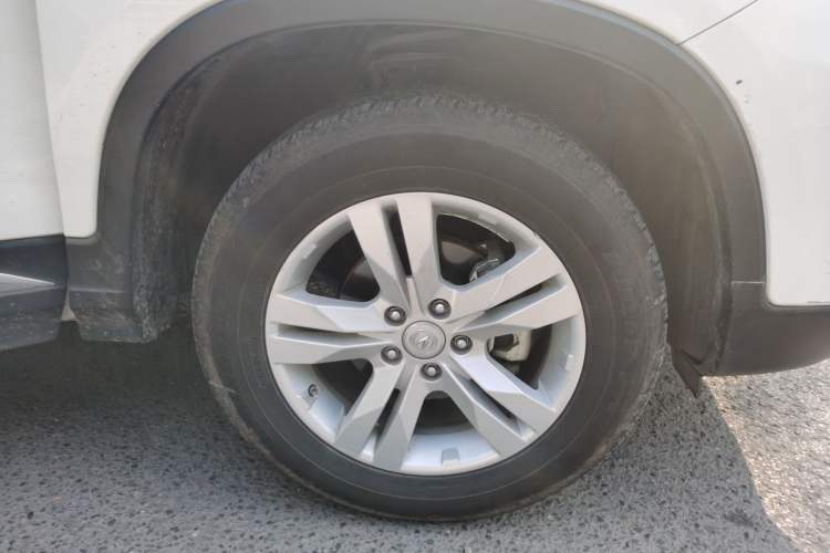 Used CHANGAN CS75 2014 2.0L Manual Luxury Version China IV Standard