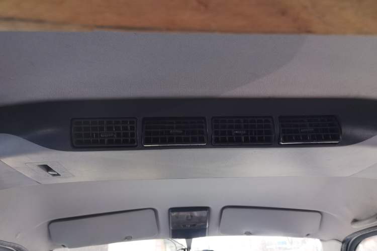 Used CHANGAN KUAYUE V3 2017 1.2L Box-Type Truck DK12-10