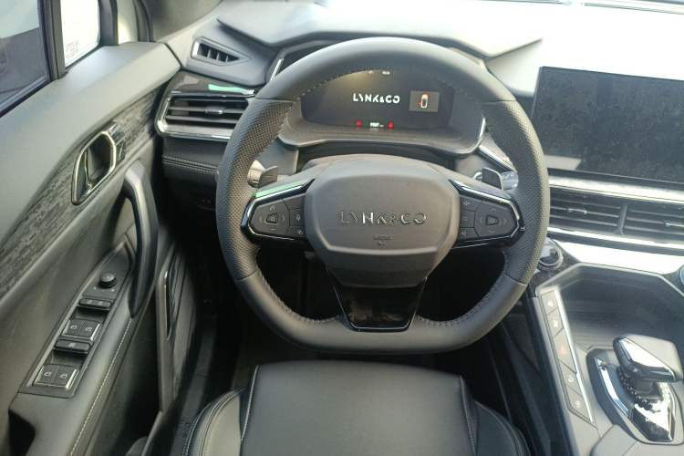 Used Lynk & Co 06 2023 Remix 1.5T JinPro
