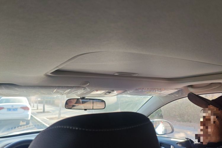 Used Kia kx1 Stonic 2021 1.4L CVT Fun & Sunroof Model
