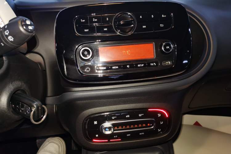 Used smart fortwo 2018 1.0L 52kW Hardtop Dynamic Version China V