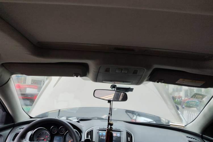 Used Buick Regal 2015 1.6T Leading Technology Model Headliner