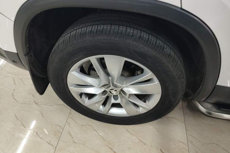 Used Skoda Kodiaq 2019 Facelifted TSI330 5-Seater Two-Wheel-Drive Luxury Enjoyment Edition China VI Standard
