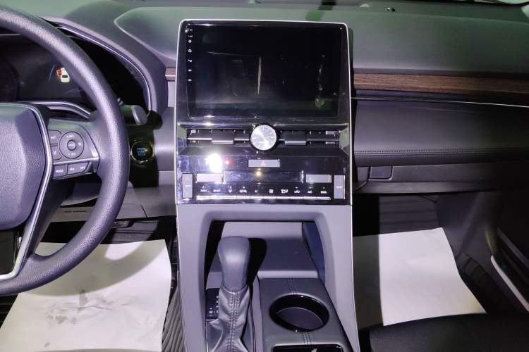 Used Toyota Avalon 2019 2.0L Ambition Edition China VI