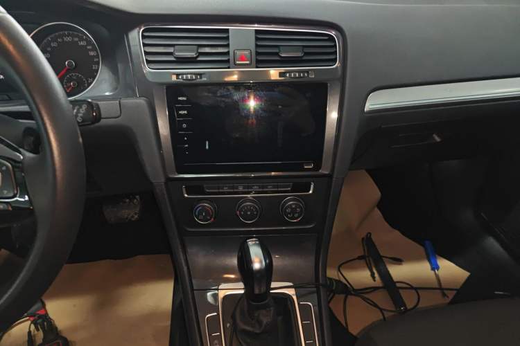 Used Volkswagen Golf 2019 200TSI DSG Comfort & Ambition Edition China VI Standard
