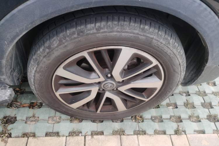 Used CHANGAN CS55 2017 1.5T Automatic Xuan Dong Model Right Front Wheel Hub