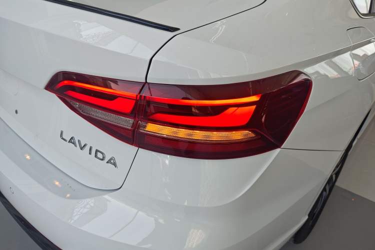 Used Volkswagen Lavida 2024 300TSI DSG Starry Sky Leading Edition
