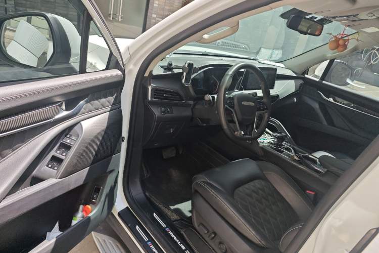 Used SAIC MAXUS D90 Pro 2021 2.0T Gasoline 4x4 Luxury Edition 7-Seater
