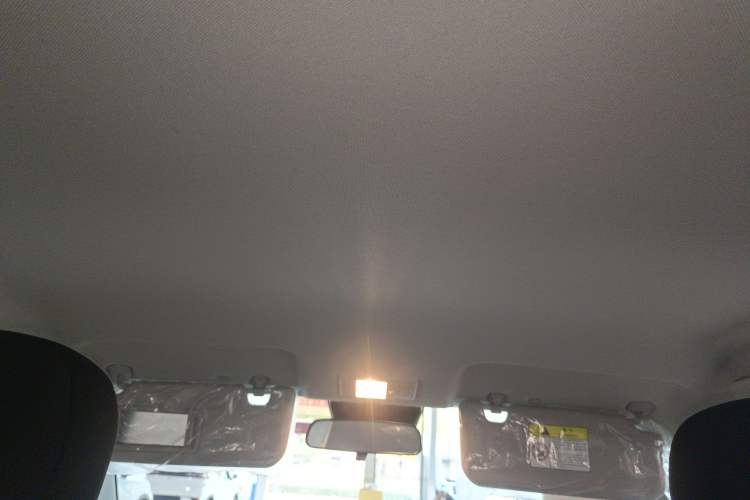 Used CHANGAN NEVO Lumin 2026 Model Treasure Edition 205km Passionate Beige Ningde Headliner