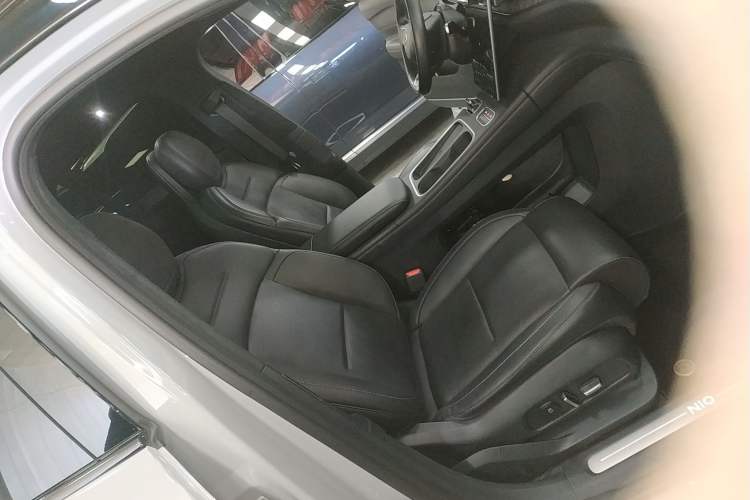 Used Nio ES6 2023 75 kWh
