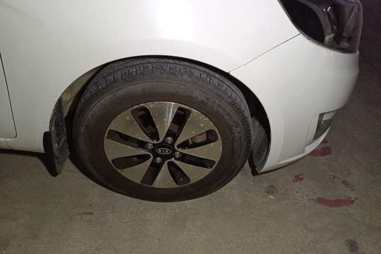 Used Kia K2 2011 Sedan 1.4L Manual Transmission GLS
