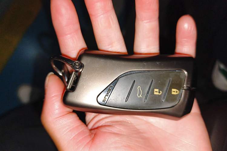 Used Lexus ES 2018 300h Premier Edition China VI Standard
