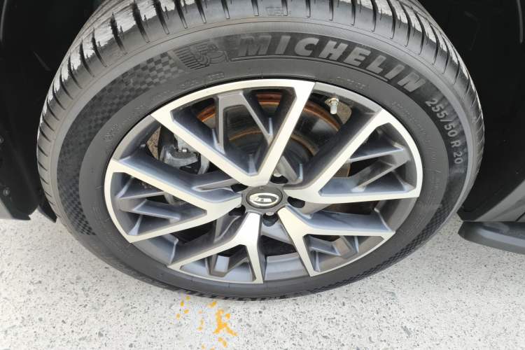 Used GAC Trumpchi GS8 2022 Linghang Series 2.0 TGDI Two-Wheel-Drive Luxury Smart Connectivity Version (7 Seats) Exterior 4