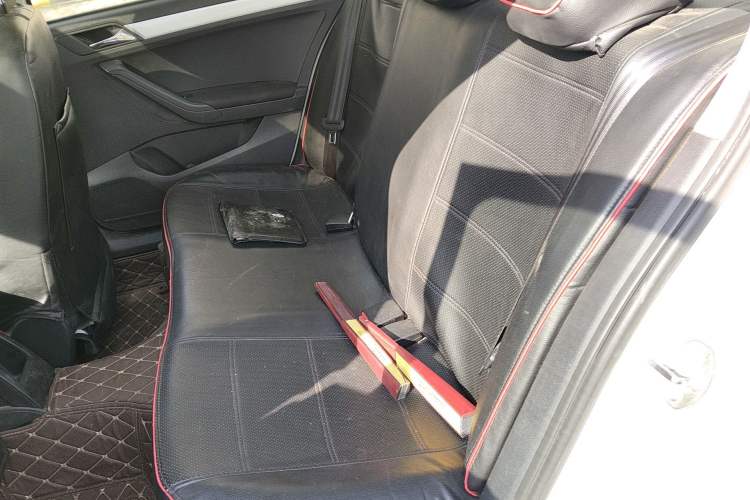 Used Volkswagen Jetta 2015 1.4L Manual Comfort Model
