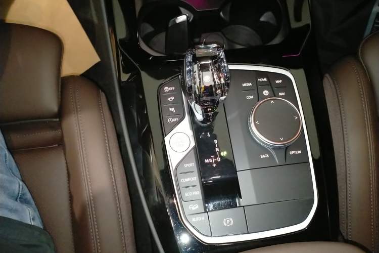 Used BMW X3 2023 Restyled xDrive30i Luxury Version M Night Edition Package Gear Lever