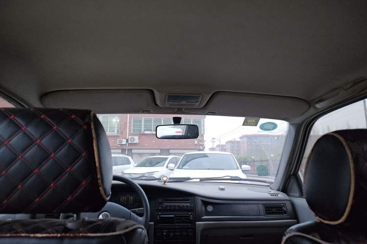 Used Volkswagen Santana  Headliner