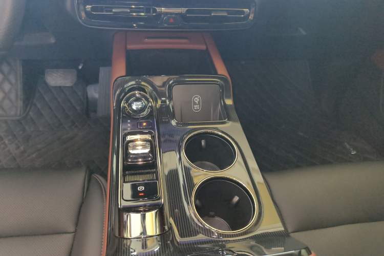 Used GAC Trumpchi E8 New Energy 2024 150km Dragon Roar Starry Night+