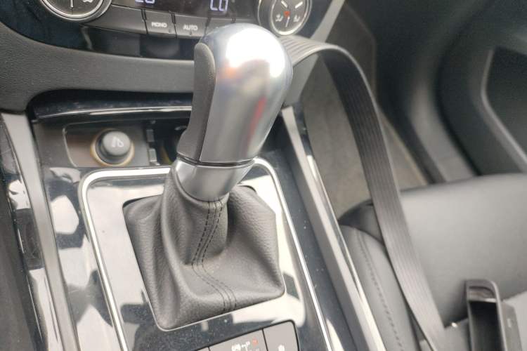 Used Peugeot 508 2012 2.0L Automatic Sunroof Classic Edition
