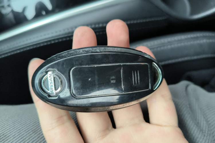 Used Nissan X-Trail 2017 2.5L CVT Leading Edition 4WD
