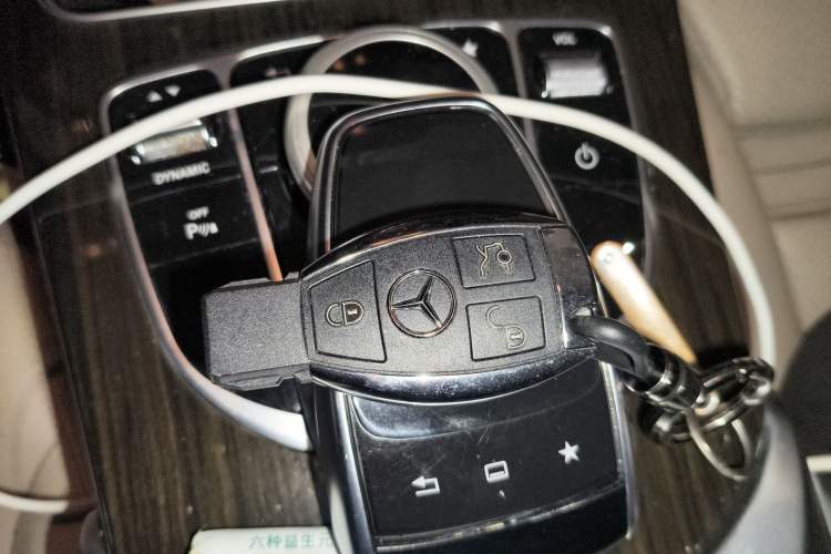 Used Mercedes-Benz C-Class 2015 Facelift C 200 L
