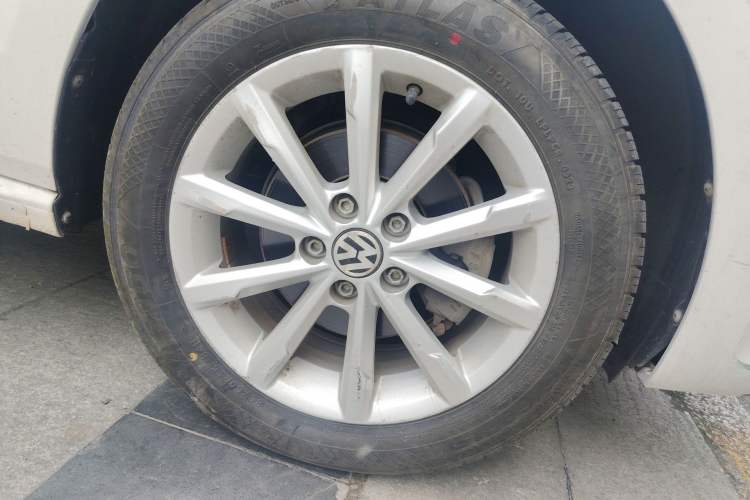 Used Volkswagen Polo 2018 1.5L Automatic Enjoyment Model Right Front Wheel Hub