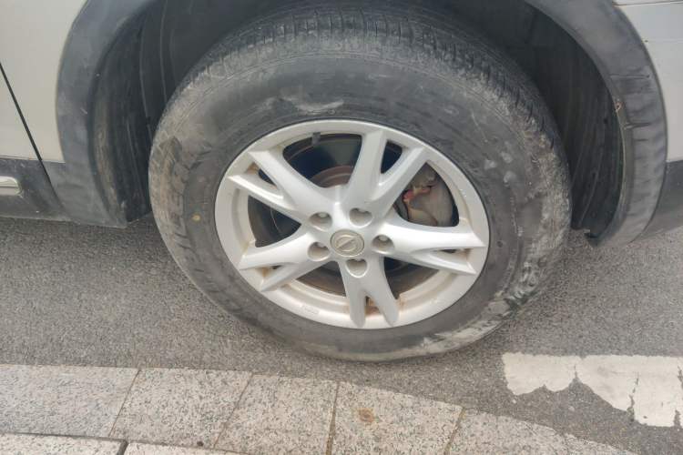 Used Nissan Qashqai 2012 2.0 XL Fire CVT 2WD Right Front Wheel Hub