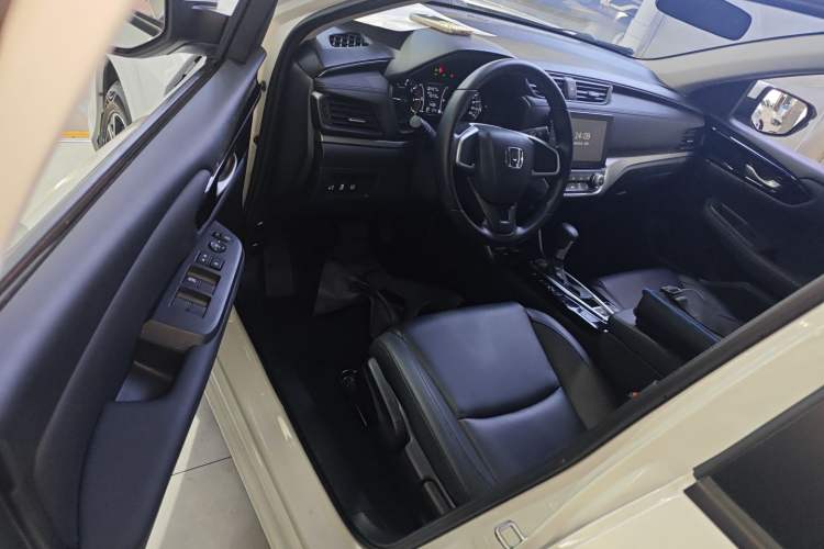 Used Honda Envix 2022 180TURBO CVT Comfort Version
