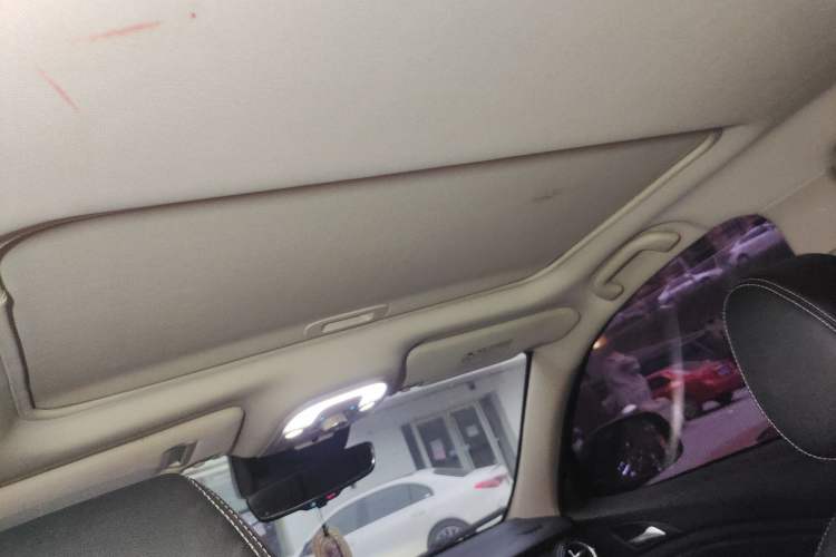 Used BYD Song 2019 1.5TI Automatic Smart Connect Luxurious Edition Headliner