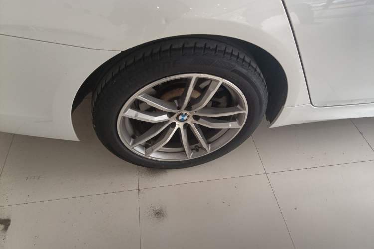 Used BMW 5 Series 2020 525Li M Sport Package Right Rear Wheel Hub