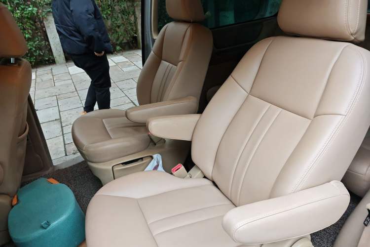 Used Buick GL8 2014 2.4L Classic Edition