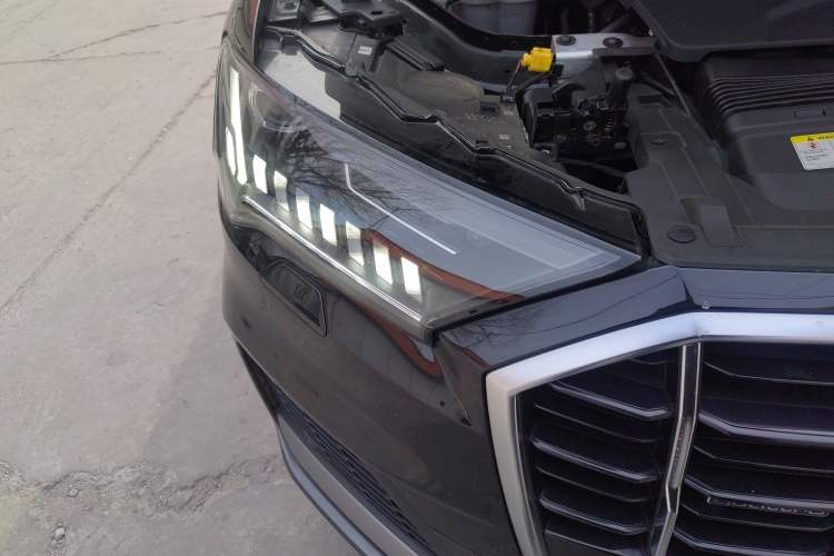 Used Audi Q7 2021 55 TFSI quattro S line Sport model