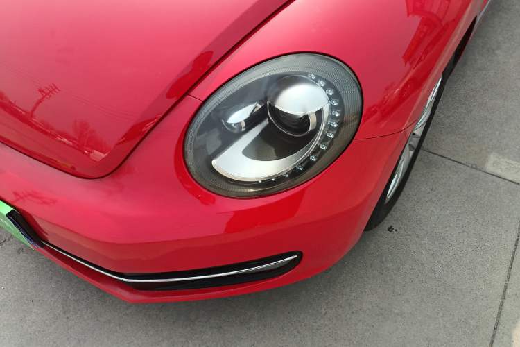 Used Volkswagen Beetle 2015 180TSI model
