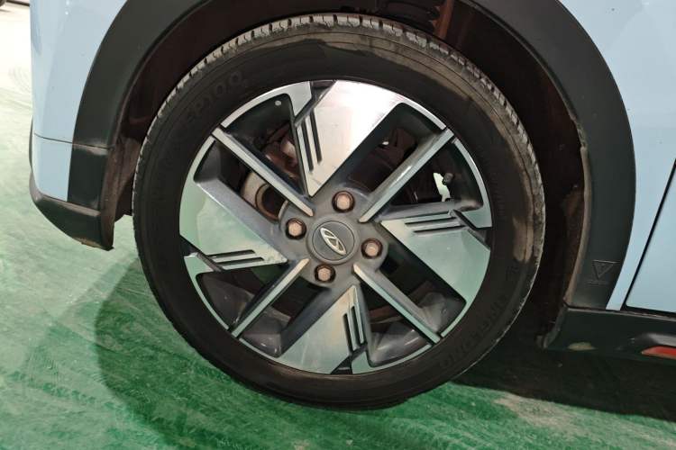 Used Chery New Energy Boundless Pro 2022 301km LingShou Edition Lithium Iron Phosphate
