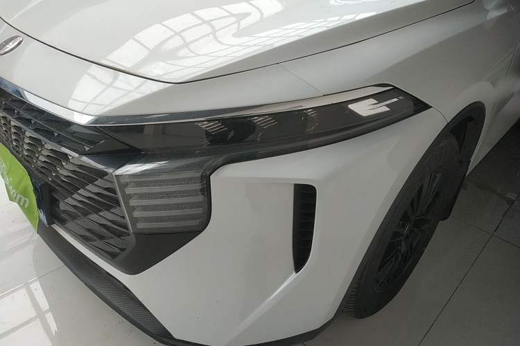 Used Venucia V 2024 260T Idol Joy Ride Pro Edition