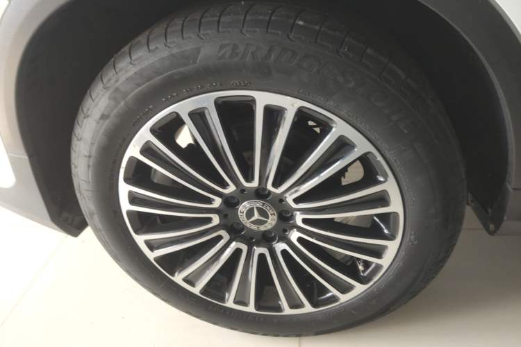 Used Mercedes-Benz GLC 2019 GLC 260 L 4MATIC Dynamic Model