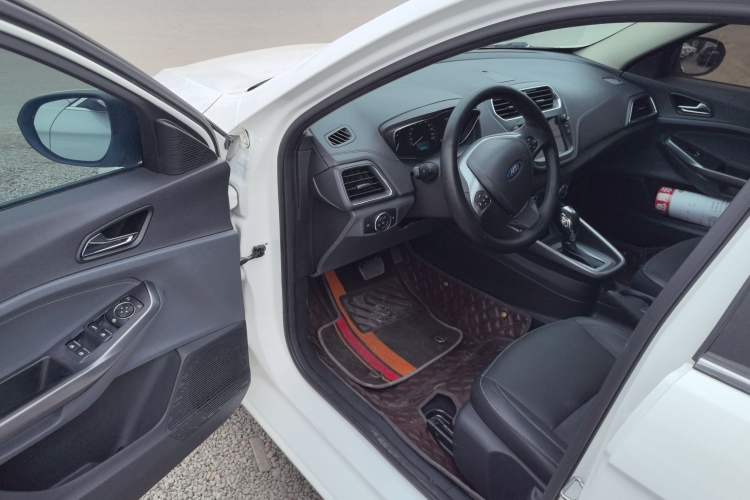 Used Ford Escort 2015 1.5L Automatic Fashion Model Driver Seat