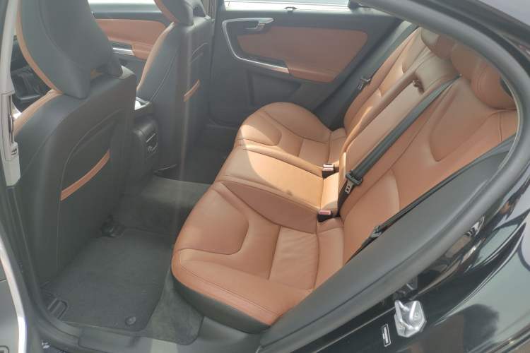 Used Volvo S60 2015 S60L T5 Intelligent Drive Edition Left Rear Seat