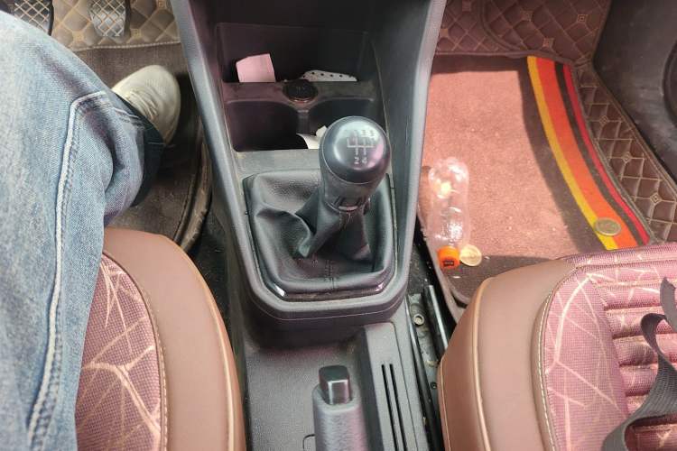 Used Volkswagen Jetta 2017 1.5L Manual Fashion Edition