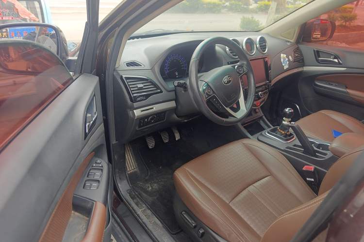 Used BYD S7 2016 1.5T Manual Luxury Edition Driver Seat