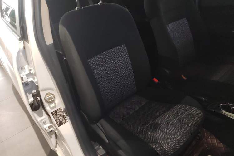 Used Toyota Vios 2017 1.5L CVT Innovation Edition Right Front Seat