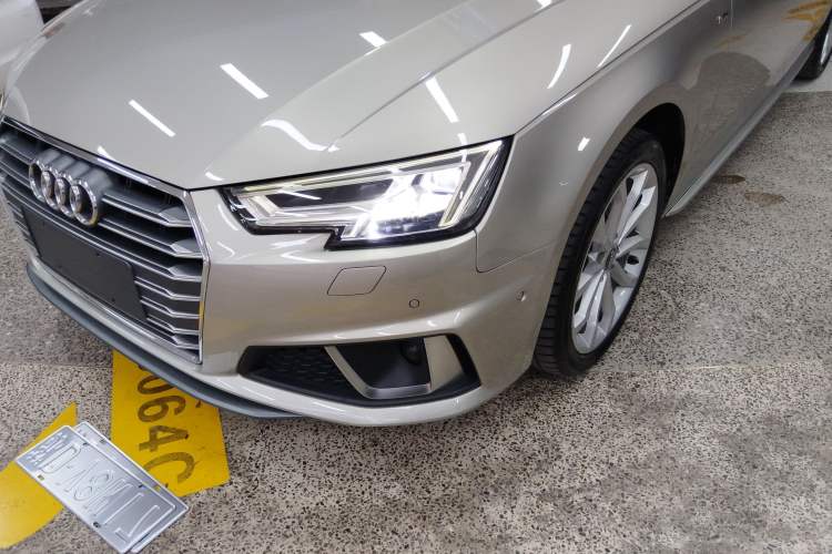 Used Audi A4L 2019 40 TFSI Fashion Edition China VI Emission Standard