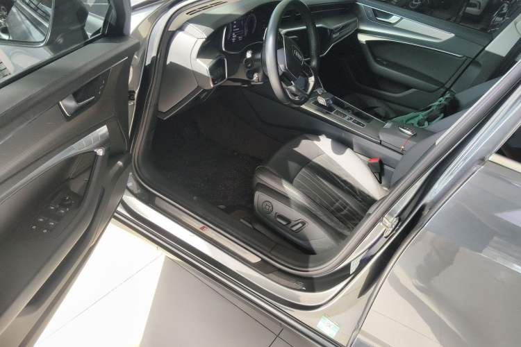 Used Audi A6 2020 Avant Futurist 40 TFSI Luxury Dynamic Model Driver Seat