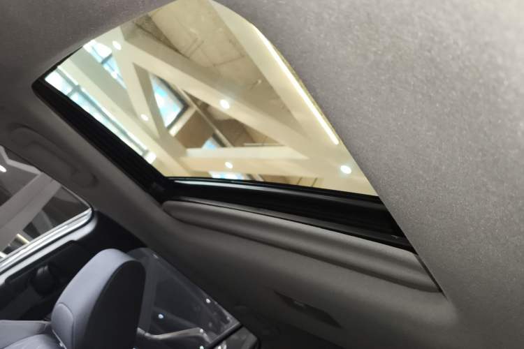 Used Toyota Corolla Cross 2022 2.0L Elite Edition Headliner